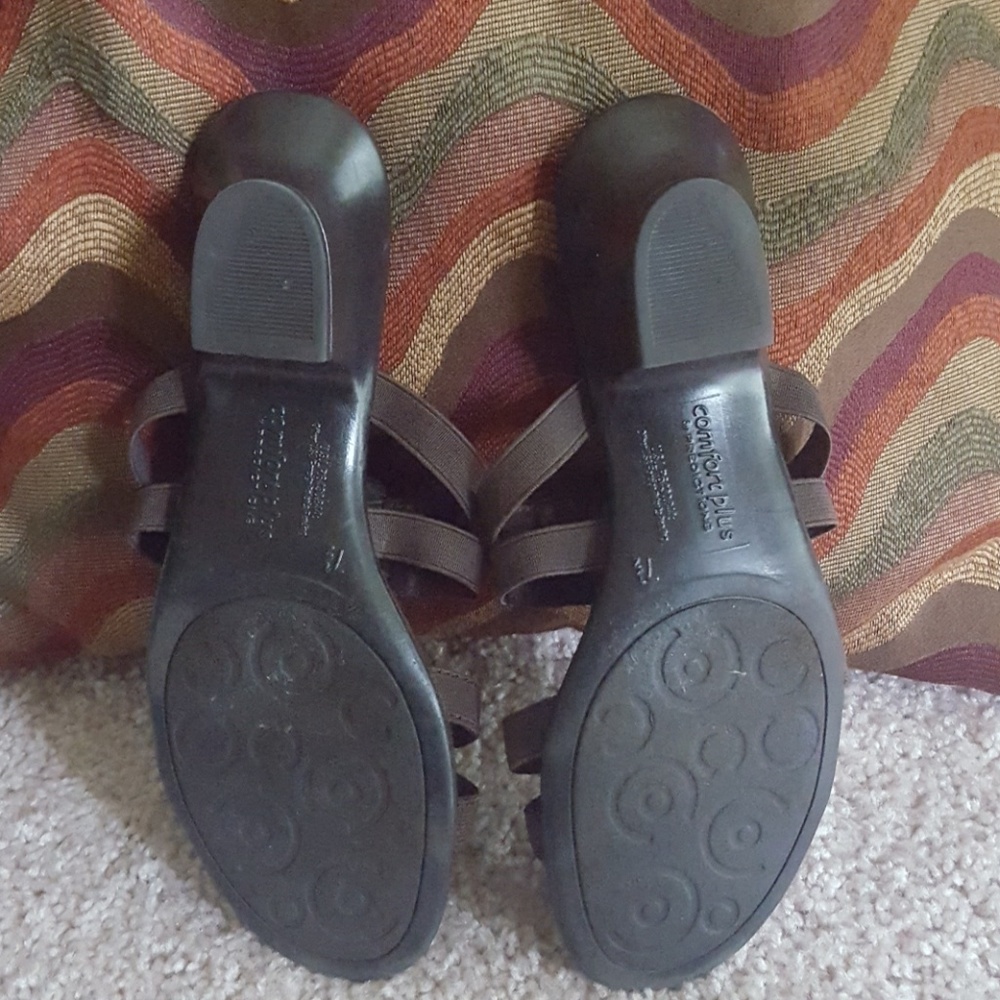 Shoes - Picture 4 of 5